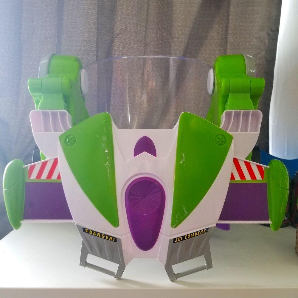 Buzz Lightyear pullover helmet